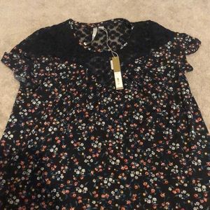 Kohl’s top! Perfect with jeans in any season!